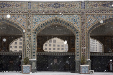 بارش برف پاییزی - حرم رضوی