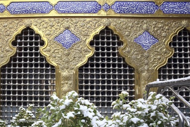 بارش برف پاییزی - حرم رضوی