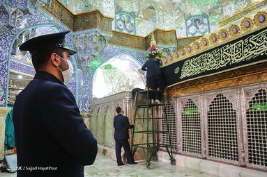 سیاهپوشان حرم حضرت معصومه (س)