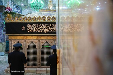 سیاهپوشان حرم حضرت معصومه (س)