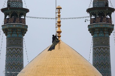 آیین تعویض پرچم حرم حضرت معصومه(س)