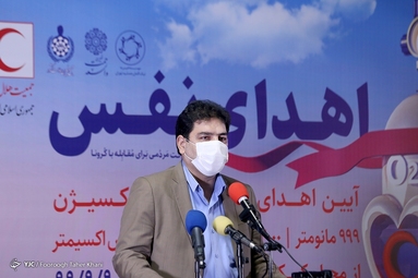 مراسم اهدای 999 کپسول اکسیژن با حضور رییس جمعیت هلال احمر در سازمان امداد و نجات
