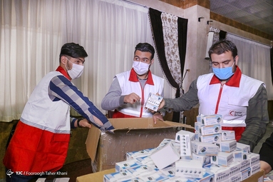 مراسم اهدای 999 کپسول اکسیژن با حضور رییس جمعیت هلال احمر در سازمان امداد و نجات