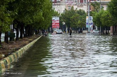 بارش شدید باران و آبگرفتگی خیابان ها و معابر - بوشهر