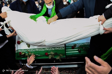 آیین خاکسپاری دانشمند شهید محسن فخری زاده در امام زاده صالح (ع)