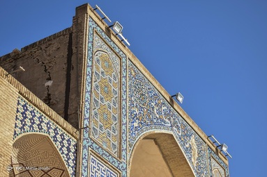 کاروانسرا گنجعلی خان به قدمت دوره صفویه، در سال 1316 جز آثار ملی ایران به ثبت رسیده است