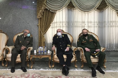 مراسم امضاي دفتر يادبود شهيد فخري زاده توسط سفرا و وابستگان دفاعي