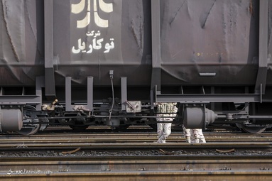 راه آهن خواف - هرات با حضور ویدئو کنفرانسی روسای جمهور ایران و افغانستان افتتاح شد.