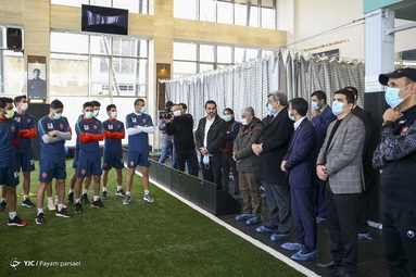 حضور شهردار تهران در محل تمرین پرسپولیس