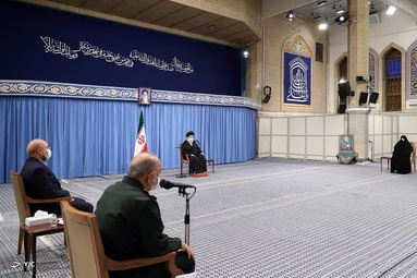 دیدار دست‌اندرکاران مراسم سالگرد شهید سلیمانی با رهبر انقلاب