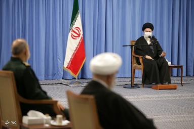 دیدار دست‌اندرکاران مراسم سالگرد شهید سلیمانی با رهبر انقلاب