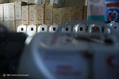واگذاری ۴۰۰ دستگاه اکسیژن‌ساز صلیب سرخ به هلال‌احمر