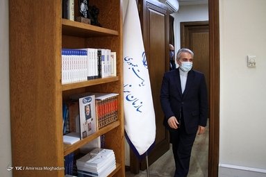 محمدباقر نوبخت، رئیس سازمان برنامه و بودجه سه شنبه ۲ دی ۱۳۹۹ با باشگاه خبرنگاران جوان به گفتگو پرداخت.