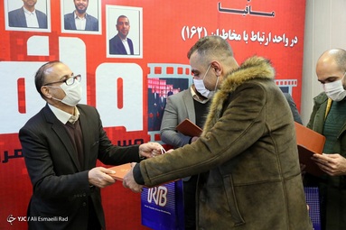 حضور عوامل مسابقه شهروند و مافیا در واحد ارتباط با مخاطبان ۱۶۲