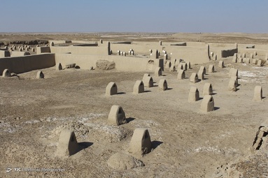 این محوطهٔ باستانی هفدهمین اثر تاریخی ایران در فهرست یونسکو محسوب می‌شود که با برخورداری از قدمت ۵۰۰۰ ساله هم‌اکنون به‌عنوان یکی از پیشرفته‌ترین شهرهای باستانی دنیا شناخته می‌شود - شهر سوخته سیستان