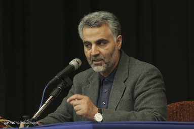 سردار سپهبد پاسدار حاج قاسم سلیمانی فرمانده عاشورایی، پرافتخار و دلاور نیروی قدس سپاه پاسداران انقلاب اسلامی، بامداد جمعه ۱۳ دی ۱۳۹۸ در پی حمله تروریستی بالگرد‌های رژیم جنایتکار آمریکایی به دو خودرو در نزدیکی فرودگاه بغداد به همراه ابومهدی المهندس معاون حشدالشعبی و تعدادی از همرزمانش به شهادت رسید