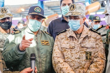 نخستین تمرین بزرگ رزم پهپادی ارتش با شرکت صدها فروند پهپاد از نیروهای چهارگانه ارتش - منطقه عمومی سمنان