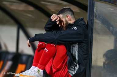 تیم‌های فوتبال پرسپولیس و سپاهان به مصاف هم رفتند