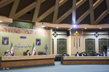 رئیس قوه قضاییه در نوزدهمین سفر استانی خود در جلسه شورای اداری استان کرمانشاه حضور یافت