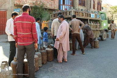 کمبود گاز و عدم توزیع صحیح کپسول، این روز‌ها باعث ایجاد بحران گازی در چند شهر استان سیستان و بلوچستان گردیده است