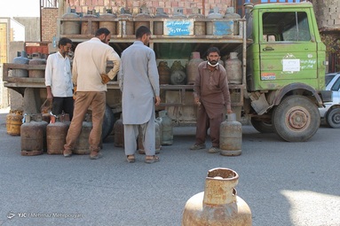 کمبود گاز و عدم توزیع صحیح کپسول، این روز‌ها باعث ایجاد بحران گازی در چند شهر استان سیستان و بلوچستان گردیده است