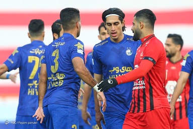 نود و چهارمین شهرآورد پایتخت، بین تیم‌های فوتبال پرسپولیس و استقلال - ورزشگاه آزادی