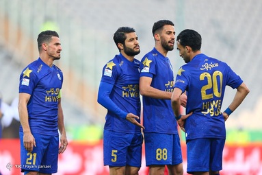نود و چهارمین شهرآورد پایتخت، بین تیم‌های فوتبال پرسپولیس و استقلال - ورزشگاه آزادی