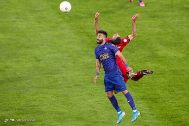 نود و چهارمین شهرآورد پایتخت، بین تیم‌های فوتبال پرسپولیس و استقلال - ورزشگاه آزادی