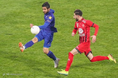 نود و چهارمین شهرآورد پایتخت، بین تیم‌های فوتبال پرسپولیس و استقلال - ورزشگاه آزادی