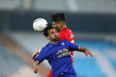 نود و چهارمین شهرآورد پایتخت، بین تیم‌های فوتبال پرسپولیس و استقلال - ورزشگاه آزادی