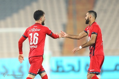 نود و چهارمین شهرآورد پایتخت، بین تیم‌های فوتبال پرسپولیس و استقلال - ورزشگاه آزادی