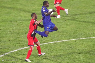 شهرآورد ۹۴/ استقلال ۲ - پرسپولیس ۲