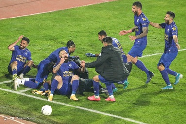 شهرآورد ۹۴/ استقلال ۲ - پرسپولیس ۲