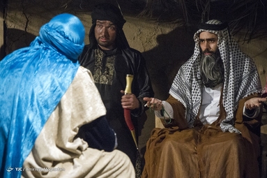 نمایش «بانوی بی نشان»