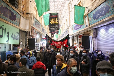 حضور دسته عزاداری به مناسبت شهادت حضرت زهرا(س)  امام زاده صالح (ع) تجریش با مداحی محمد حسین پویانفر