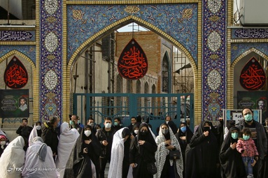 حضور دسته عزاداری به مناسبت شهادت حضرت زهرا(س)  امام زاده صالح (ع) تجریش با مداحی محمد حسین پویانفر