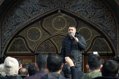 حضور دسته عزاداری به مناسبت شهادت حضرت زهرا(س)  امام زاده صالح (ع) تجریش با مداحی محمد حسین پویانفر
