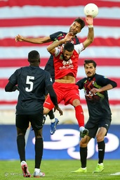 تیم‌های فوتبال پرسپولیس تهران و فولاد خوزستان در قالب رقابت‌های لیگ برتر به مصاف هم رفتند.