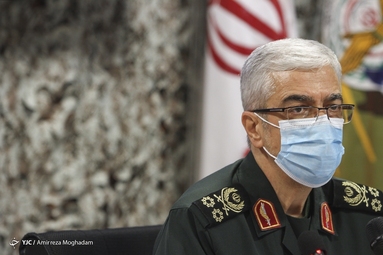 سرلشکر محمد باقری، رئیس ستاد کل نیرو‌های مسلح در نهمین جلسه هیأت امنای بنیاد حفظ آثار و نشر ارزش‌های دفاع مقدس