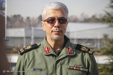 سرلشکر محمد باقری، رئیس ستاد کل نیرو‌های مسلح در نهمین جلسه هیأت امنای بنیاد حفظ آثار و نشر ارزش‌های دفاع مقدس