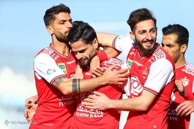 لیگ برتر فوتبال / پرسپولیس ۱ - آلومینیوم اراک ۲
