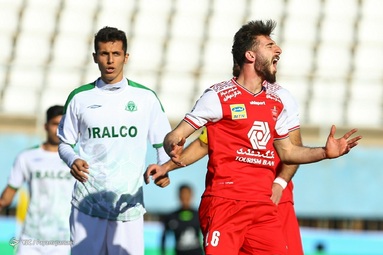 لیگ برتر فوتبال / پرسپولیس ۱ - آلومینیوم اراک ۲