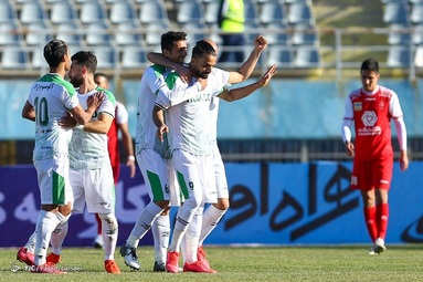 لیگ برتر فوتبال / پرسپولیس ۱ - آلومینیوم اراک ۲