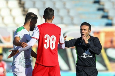 لیگ برتر فوتبال / پرسپولیس ۱ - آلومینیوم اراک ۲