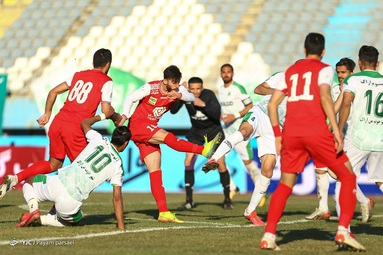 لیگ برتر فوتبال / پرسپولیس ۱ - آلومینیوم اراک ۲