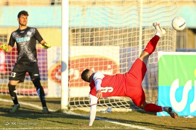 لیگ برتر فوتبال / پرسپولیس ۱ - آلومینیوم اراک ۲