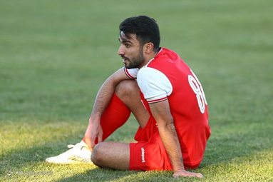 لیگ برتر فوتبال / پرسپولیس ۱ - آلومینیوم اراک ۲