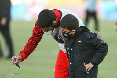 لیگ برتر فوتبال / پرسپولیس ۱ - آلومینیوم اراک ۲