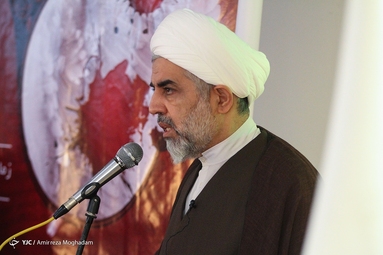 وداع با پیکر شهید گمنام دفاع مقدس بعدازظهر امروز در دانشگاه علوم پزشکی ارتش برگزار شد.