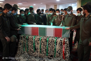 وداع با پیکر شهید گمنام دفاع مقدس بعدازظهر امروز در دانشگاه علوم پزشکی ارتش برگزار شد.